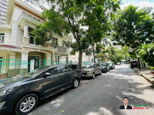 ban-biet-thu-don-lap-my-van-1-phu-my-hung-134-ty