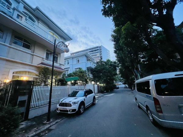 Ban Biet Thu Song Lap My Giang 2a Canh Doi Phu My Hung Q7