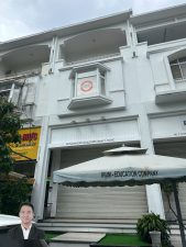 ban nha pho my giang duong lon 21m nhin cong vien vi tri dac dia 3