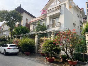 an biet thu nam quang 2 phu my hung nha rong co thang may so hong rieng 11