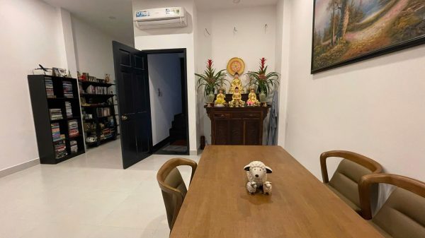 Cơ Hội Sở Hữu Nhà Khu Kiều Đàm Quận 7 Hẻm Xe Hơi, Gần Trung Tâm