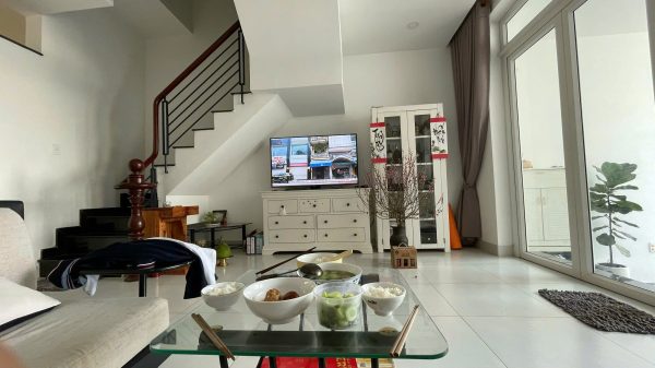 Cơ Hội Sở Hữu Nhà Khu Kiều Đàm Quận 7 Hẻm Xe Hơi, Gần Trung Tâm