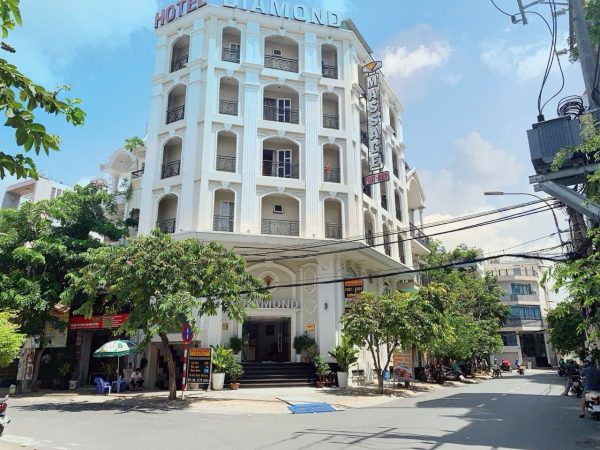 Đầu Tư Khách Sạn Diamond Hotel Quận 7 Vị Trí Đẹp, Doanh Thu Ổn Định