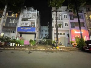 ban 111m2 dat duong lon hung gia hung phuoc phu my hung quan 7 dau tu sinh loi cao 3