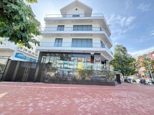 Cho Thuê Nhà Góc 2 Mặt Tiền Đường Lớn Kdc Him Lam 13x20m Trệt 3 Lầu Có Thang Máy