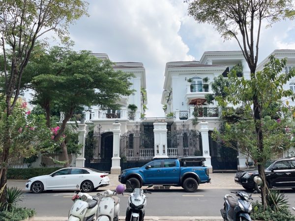 Bán Biệt Thự Compound City Land 369.75m2 Full Nội Thất Thang Máy