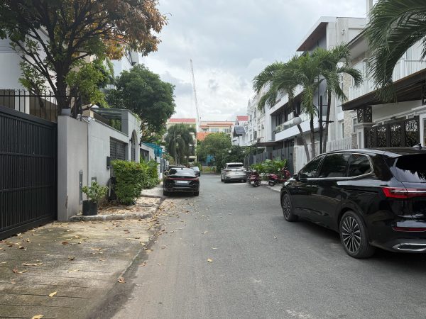 Bán Biệt Thự Liền Kề Nam Thiên 1 144m2 Giáp Mặt Đường Hà Huy Tập