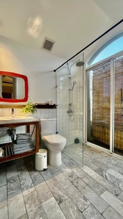 Bán Nhà Mặt Tiền Mỹ Gia 1 Dt 220m², Hợp Đồng Thuê Dài Hạn