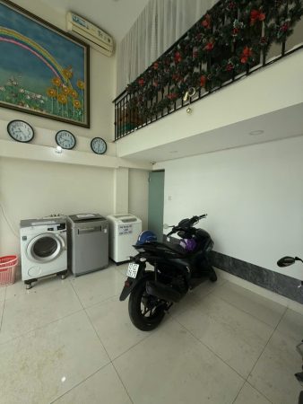 Bán Nhà Phố 8x18m Đường Lớn Nam Thông 3 Phú Mỹ Hưng Hướng Đông Nam Thoáng Mát Có Thang Máy