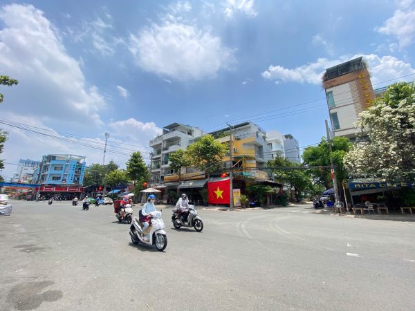 Bán Nhà Phố Góc 2 Mặt Tiền Cư Xá Ngân Hàng 12x20m Đang Cho Thuê