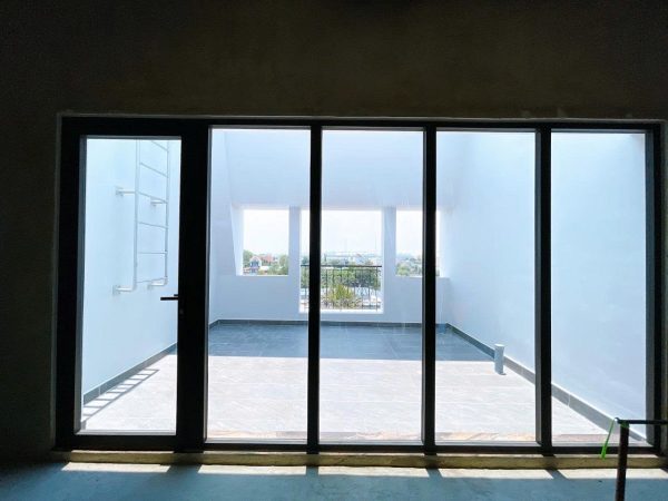 Bán Và Cho Thuê Nhà Phố The Amelie Villa Góc Hiếm Có 3 Mặt Tiền 201m² Đất 300m² Sàn Nhà Thô Thuận Tiện Thiết Kế