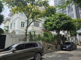 Bán Biệt Thự đơn Lập Mỹ Văn 2 Phú Mỹ Hưng 4 Phòng Ngủ, Có Hồ Bơi Riêng, Hướng Tây Bắc
