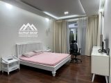 Bán Biệt Thự Sân Vườn Mỹ Gia 2 Phú Mỹ Hưng 1 Trệt 2 Lầu 247.5m2