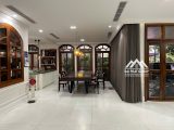 Bán Biệt Thự Sân Vườn Mỹ Gia 2 Phú Mỹ Hưng 1 Trệt 2 Lầu 247.5m2