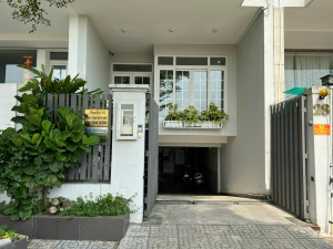 Bán Nhà Phố Him Lam Kênh Tẻ 100m2 Hướng Đông Nam View Công Viên Lớn